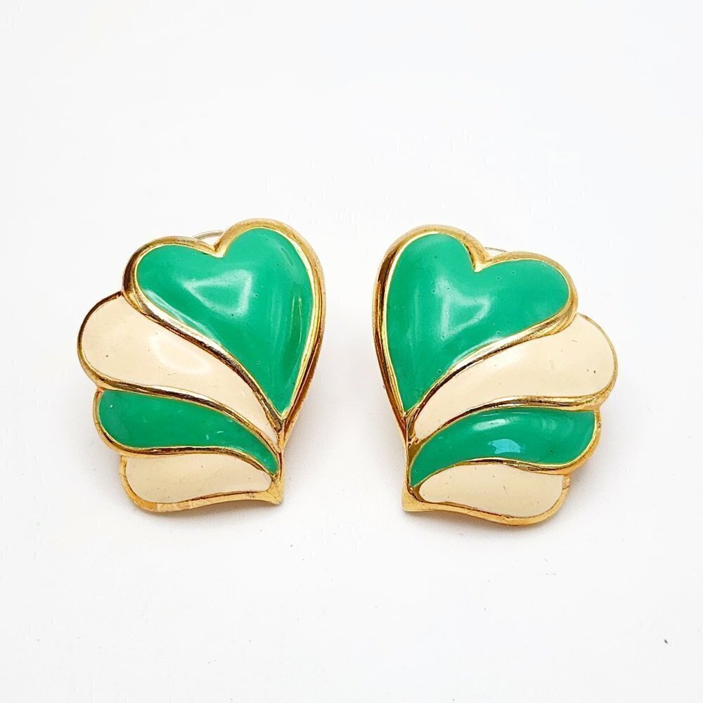 Vintage Teal Turquoise Blue & Cream Heart Retro Mod Enamel Stud Earrings